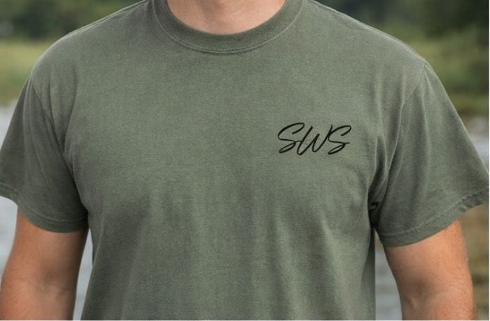 Shallow Water Stalkers™ Swamp Buck Tee – Moss | Comfort Colors 1717